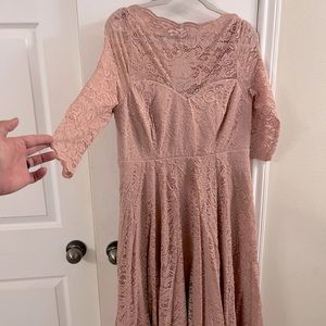 Torrid dusty pink stretchy lace dress size 14